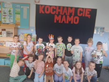 a6b9513e-b564-4c77-aac9-5d096266a025