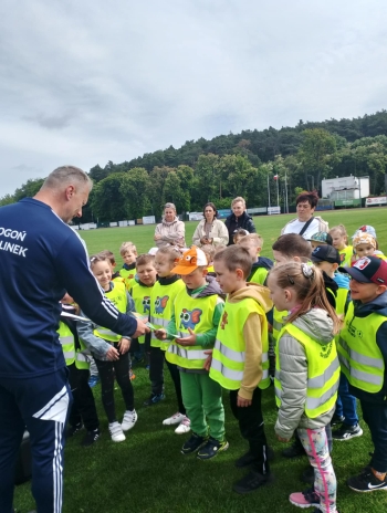 259c64b8-180b-41ce-afa8-9f8aafc3930c