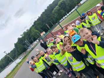 c0d9843a-cff7-46a6-a7cb-aeb41619cc6f