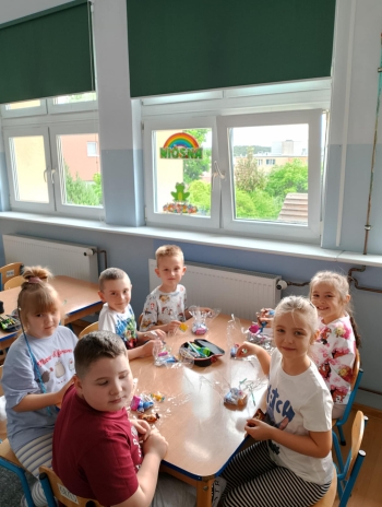 97293609-aa0f-4e78-b346-63c545d7c55a