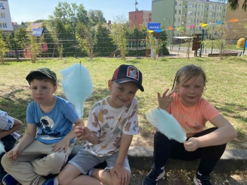 4d8118c6-e37d-418a-978e-e994e206533d