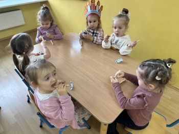 50d1e781-11b6-45d9-8442-e3cd74ac83af