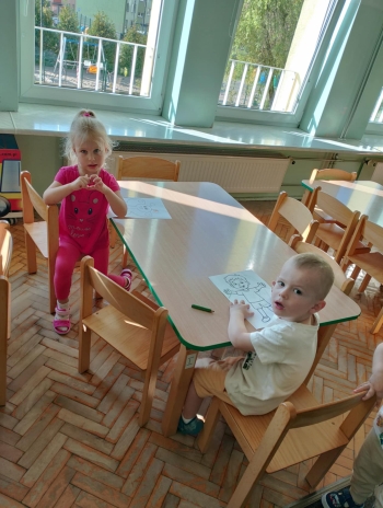 945fe3b7-7bf4-40d0-8c02-e348984fc87f