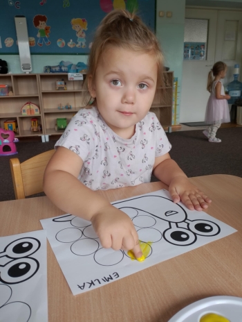 e92b81b7-6097-4e24-8758-8fe2d29c3f33