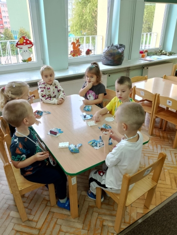 dcb92b2e-fb38-4ca4-9c43-6f279af70c4f