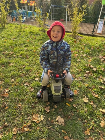 f77e047e-a6e3-41f9-85d5-6f26c77847ff