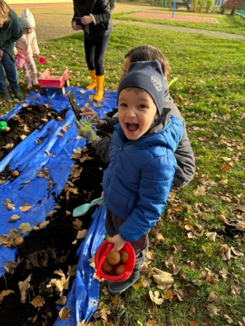 4dfcdfd7-46c5-437c-b813-dcde5cfc2584