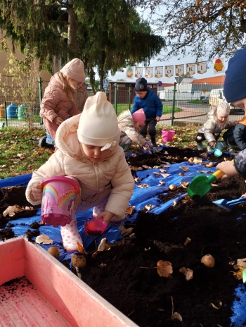 549092ea-e4c7-4e5e-90da-55b4a562ef84