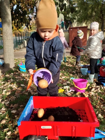 a93bac7a-79a4-4bd4-9cb4-348bf7115a2f