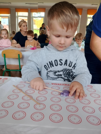 2fe0d79d-5657-4a9f-9a1b-2887dec61e32