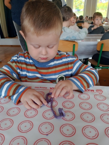 b8e9263d-698c-4c0c-8b1c-99cb81595f8e