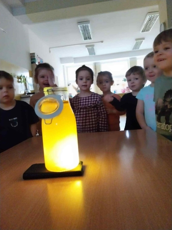 fcf80b94-3503-4248-84cc-1c7778546f2c