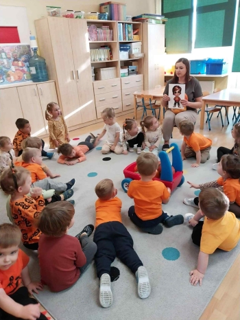 b8813873-875b-4017-9bb8-55fbec0d11a2