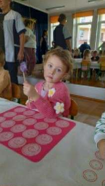 9dd392f0-3c2a-4f64-8cde-9abf1af76679