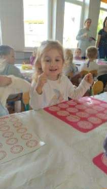 e536e974-409c-445f-9476-7386674a572c