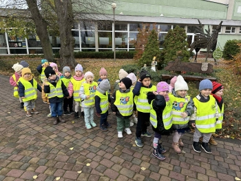 fc67f15e-4391-41d5-a2de-1dfd79090f81