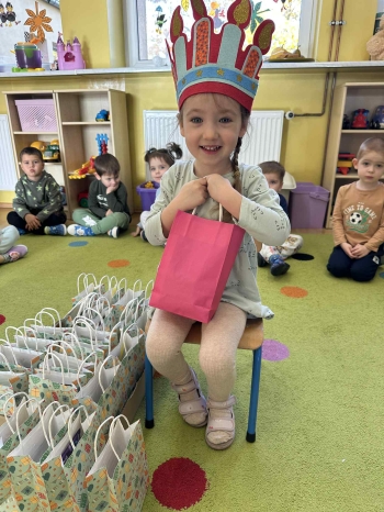 d27b300d-b1df-4717-86b1-a7cda59dda19