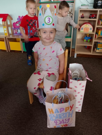 5a7267f3-3bbb-44c0-9646-a33872f58a6e