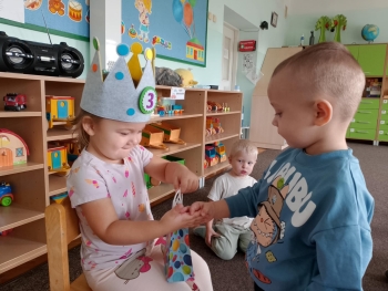 8530c877-9b27-437e-b017-981bcdac430f