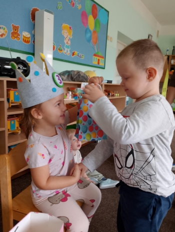 c2336d24-593b-4d50-8d92-321f158c0200