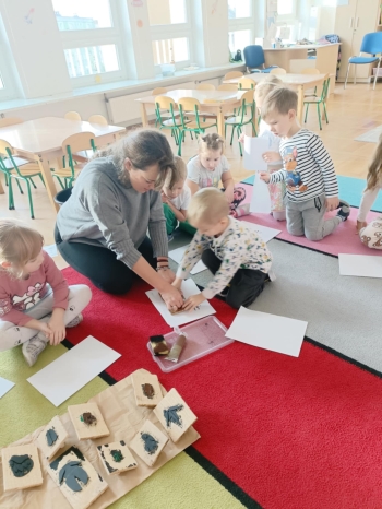 021b34f2-f15d-4621-8a6f-6dc2cb0d5f6b