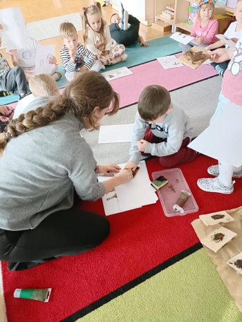 b95a1f9b-6a53-4dd7-93d7-bf3ddbf031a4