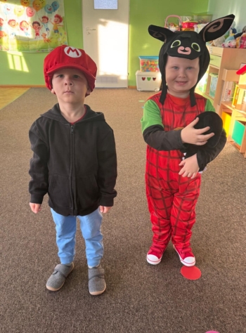 348ea0fd-53f0-4dc1-86ca-50dc833fc684