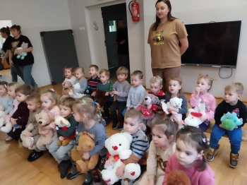 ef9f1195-bc09-4890-a55b-d57d5fd3a967