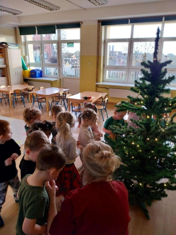 b571e4cb-86f9-489a-aa9a-8a26d3df3b76