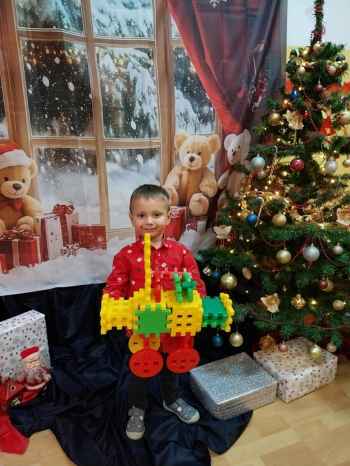 2c740233-2a48-44f5-8ab7-b569c5bc8ee9