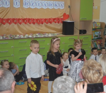 737405b7-d635-4cfd-9e74-75329b47d1ec