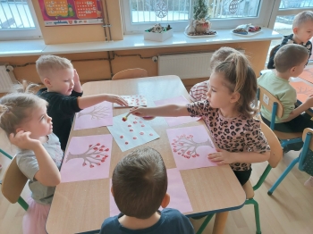 eaeb1f9d-ddf2-431a-9f4b-b8f2783c5fc4.jfif