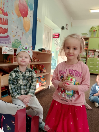 ba13c3e0-ebef-4343-9d2c-98d8653dc6bd