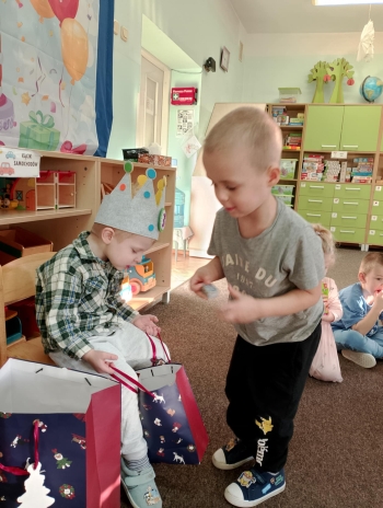 872e4201-3622-45d1-8474-f22411b6a47c