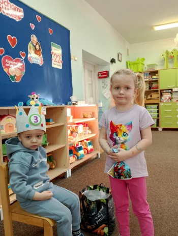 aaa8a4eb-9be5-49b8-a337-d432973aa692