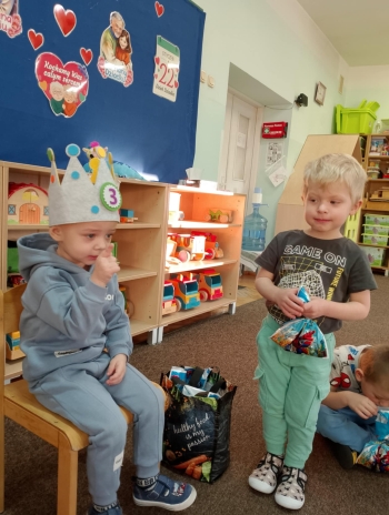 4387426e-55b2-403a-8036-a46206cd87e1