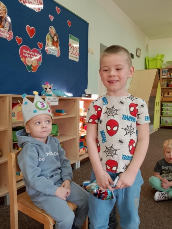 5b4840b5-693f-4ba6-8304-be3320c882f6