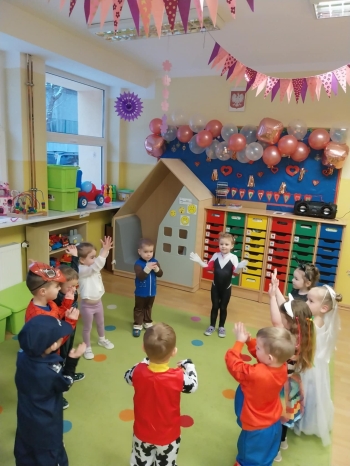 4a5b1d37-5077-44e4-94b8-f2ce3b2851eb