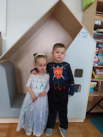 b8290119-66d1-4703-a99a-27bdd54ef209