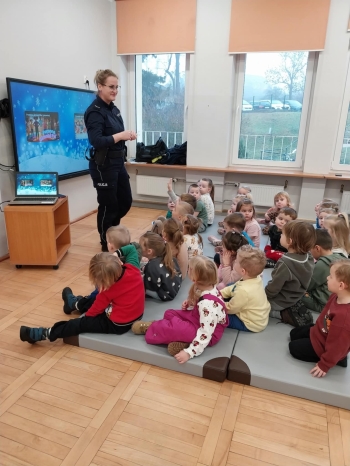 e46b8323-d001-4a42-b733-cf786d5d5a9c