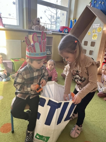 b78d7767-c79e-4b2a-838a-0fef83d4531e