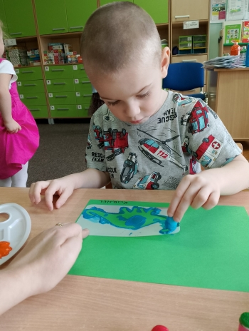 4b1105fd-6ef8-4eb4-9e34-f66c492eba32