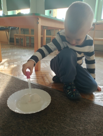 7b439d56-0856-48ef-8ae0-30187d2133d0