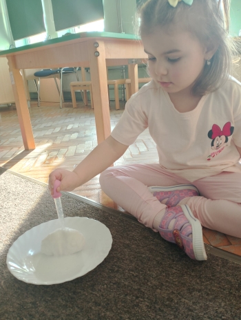 fb01128e-4771-48e3-b6e7-416313f2d23e