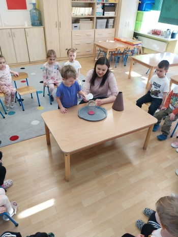 e19c7712-553b-4cc7-9259-5a393c2bc1c5