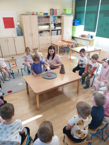 a2dcf5aa-fdfc-461f-8c16-51c544ec4851