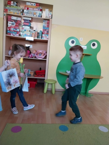 fae06927-9d4b-47c9-8670-e53749ee4762