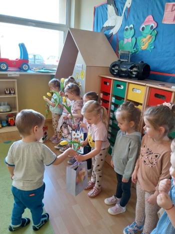 65ec1d22-58c8-4cc3-9aa2-026f5f092bde