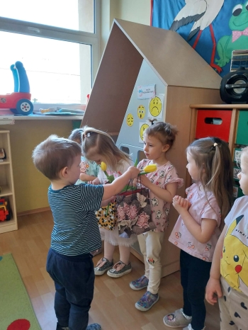 1267c5e9-c440-4310-8430-c1f312560840