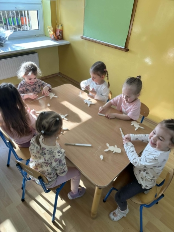 a1a372b9-5a39-4045-b0cc-aa69667bc4f2